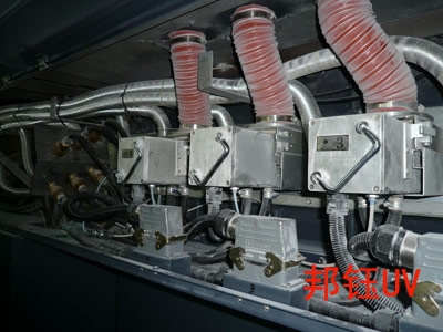 罗兰胶印机加装UV系统